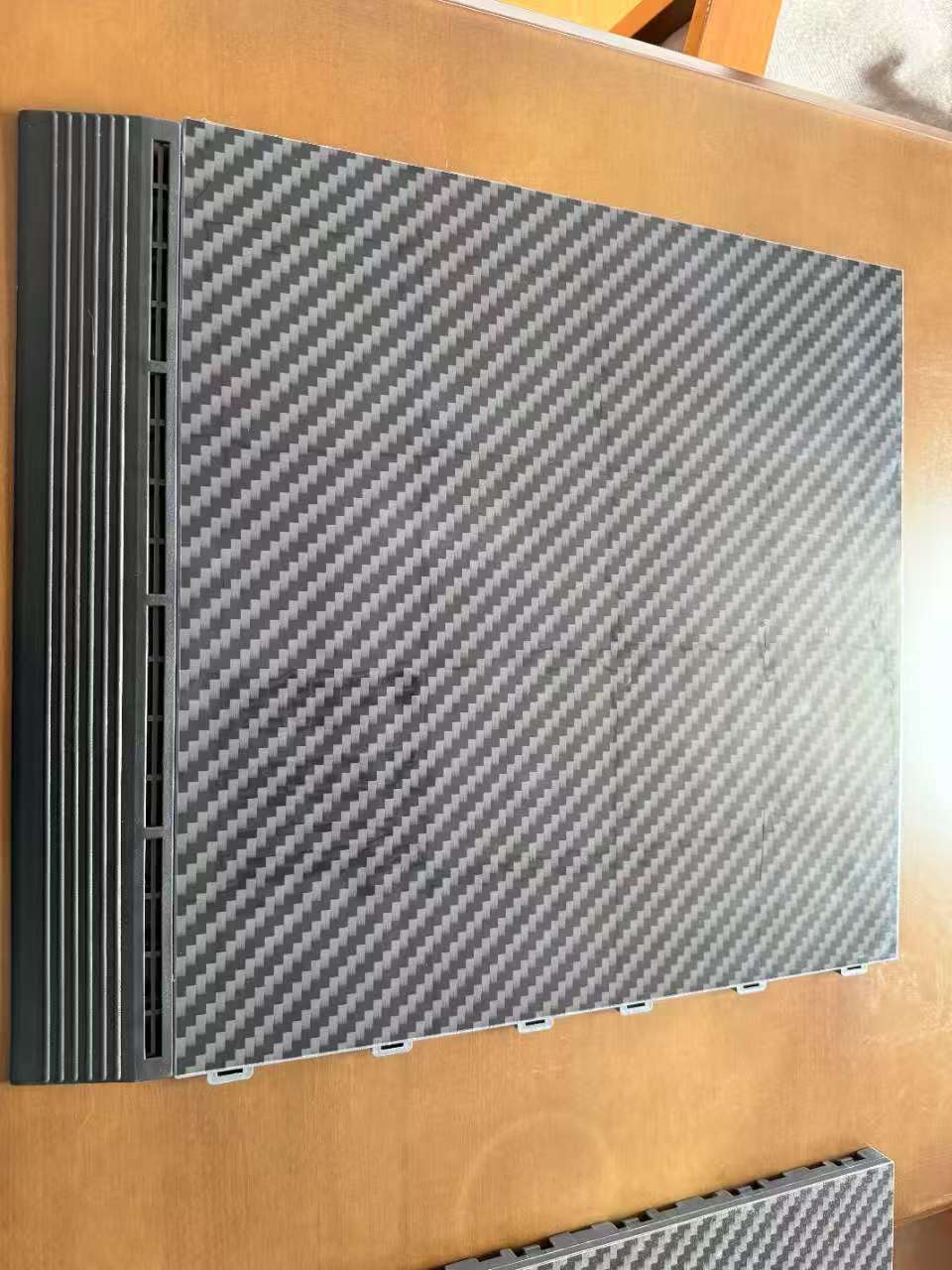 Interlocking PP Garage Floor Grate Heavy Duty 6 Ton Load Bearing Modular Drainage Floor Tiles For Car Garage Workshop Car Wash Warehouse